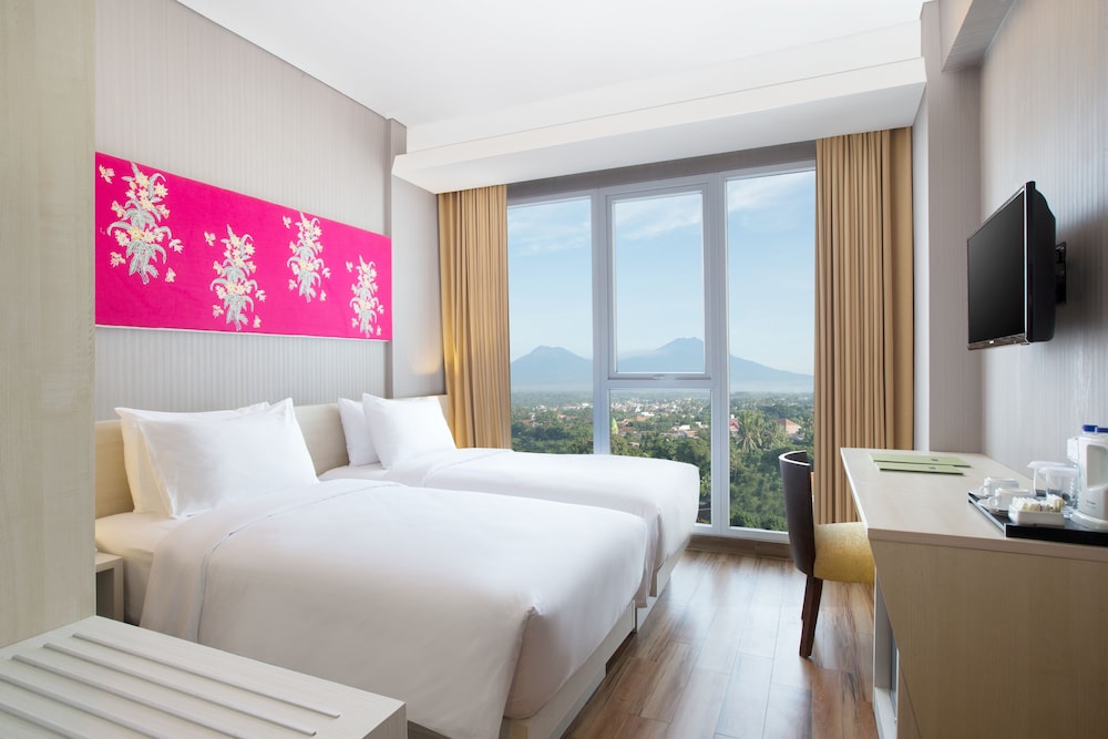 Deluxe, King Bed