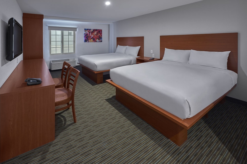 Extended Suites Monterrey Aeropuerto 22/56