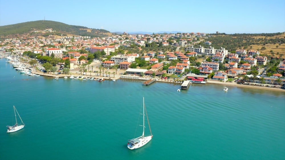 Cunda Baradiel Hotel 47/50