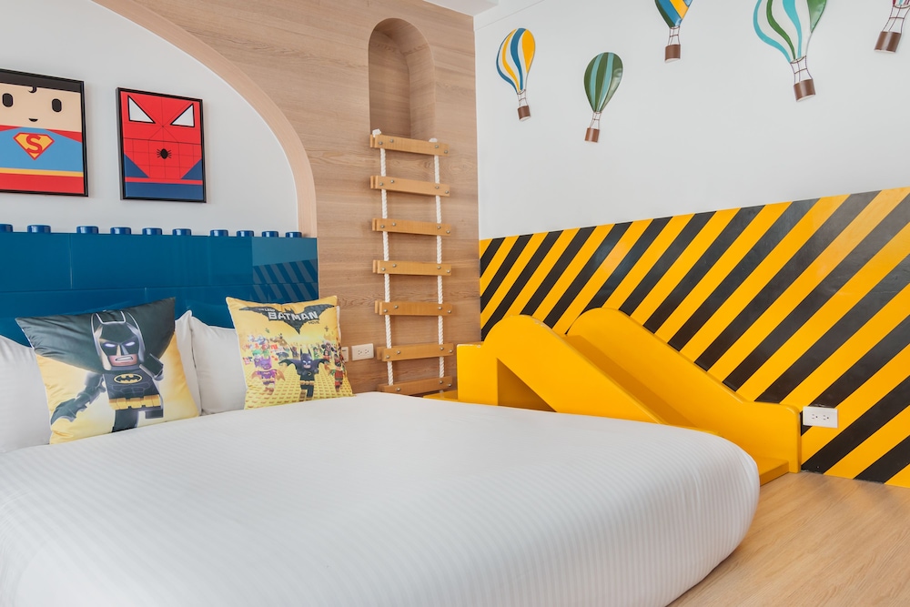 J.T World Funtrip B&B 17/44