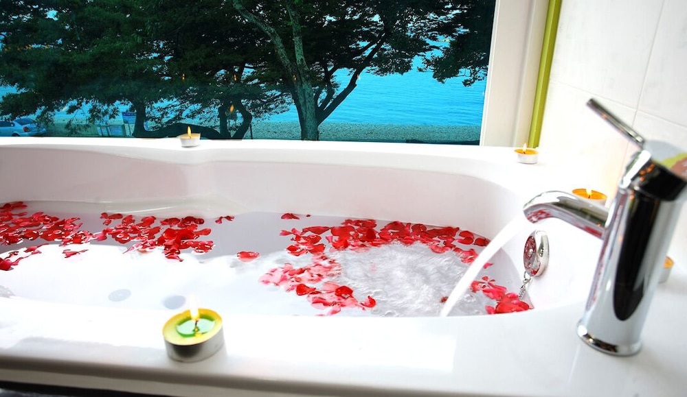 Pinky Marine Pension 9/50