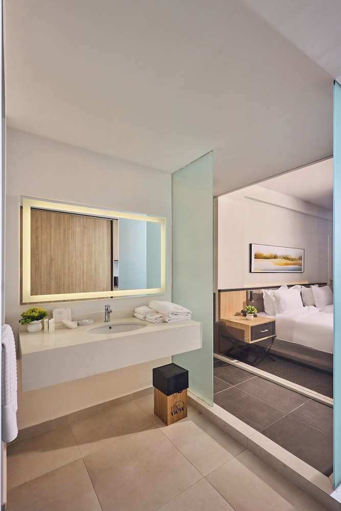 The View - Saint George Hotel 24/49