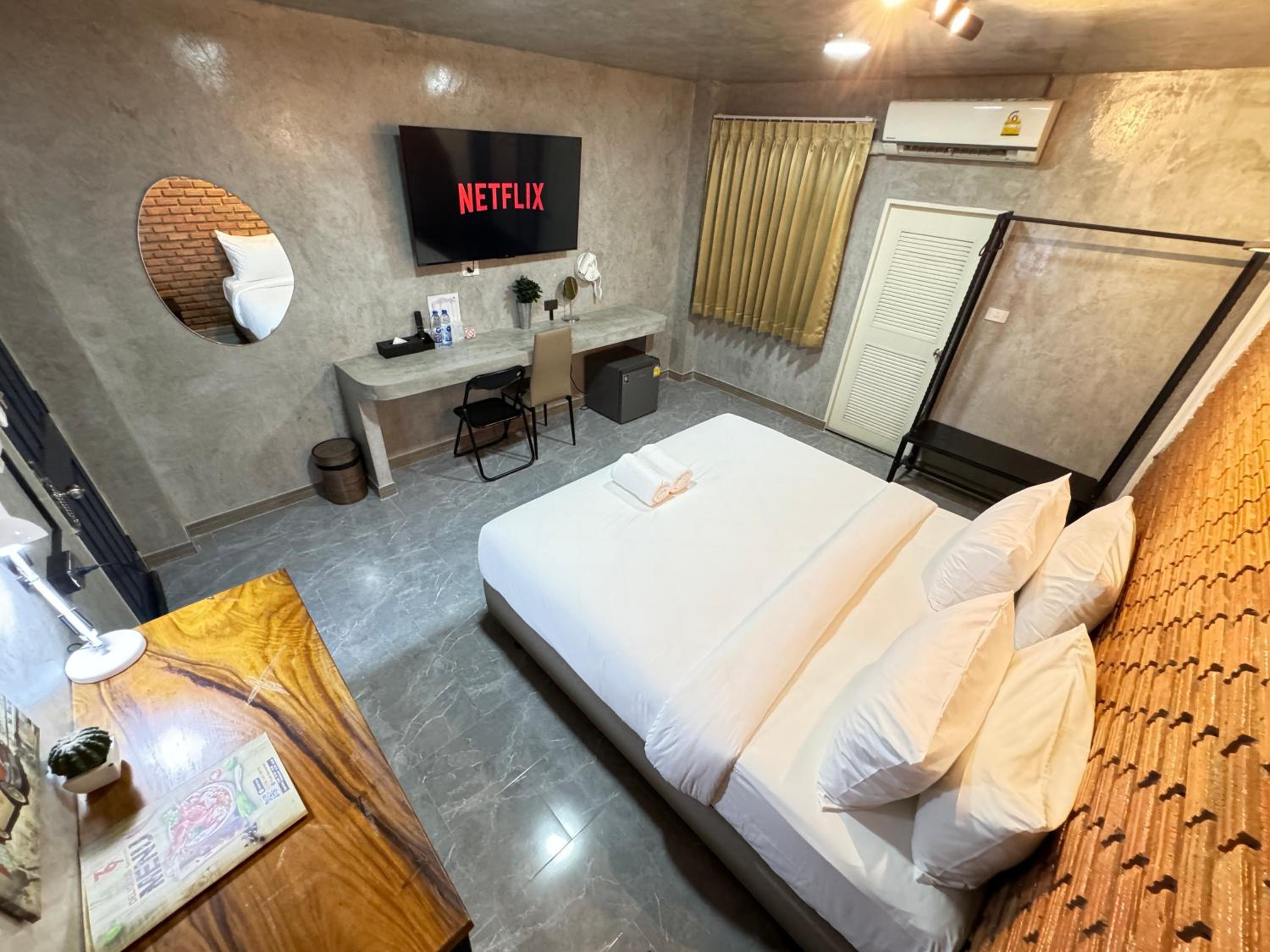 S1 City Hotel Buriram 6/49