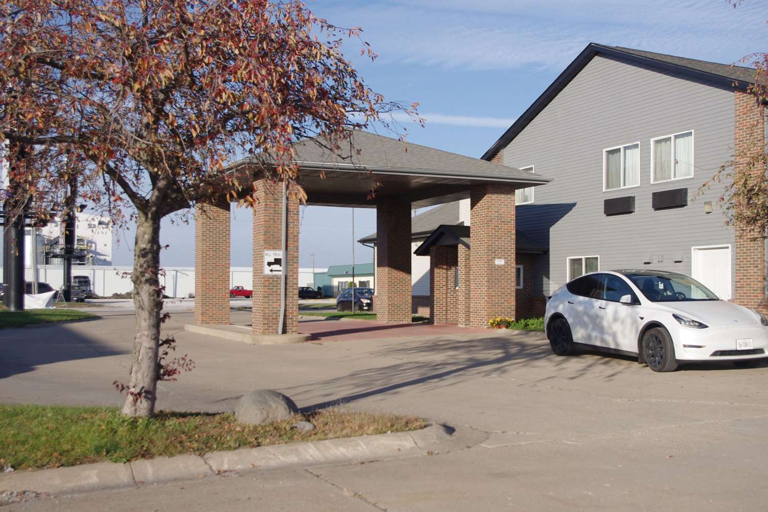 Econo Lodge El Paso, IL 18/20