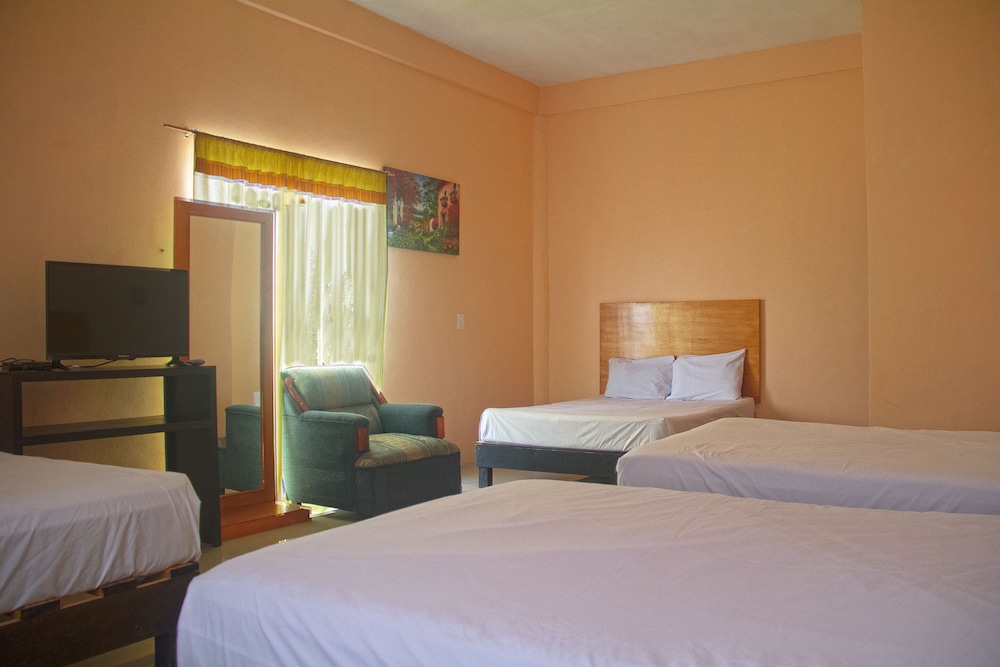 OYO Hotel Trigos De Oro San Luis Teolocholco Park 21/42