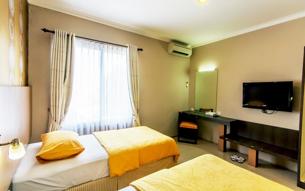 Andelir Hotel 35/51