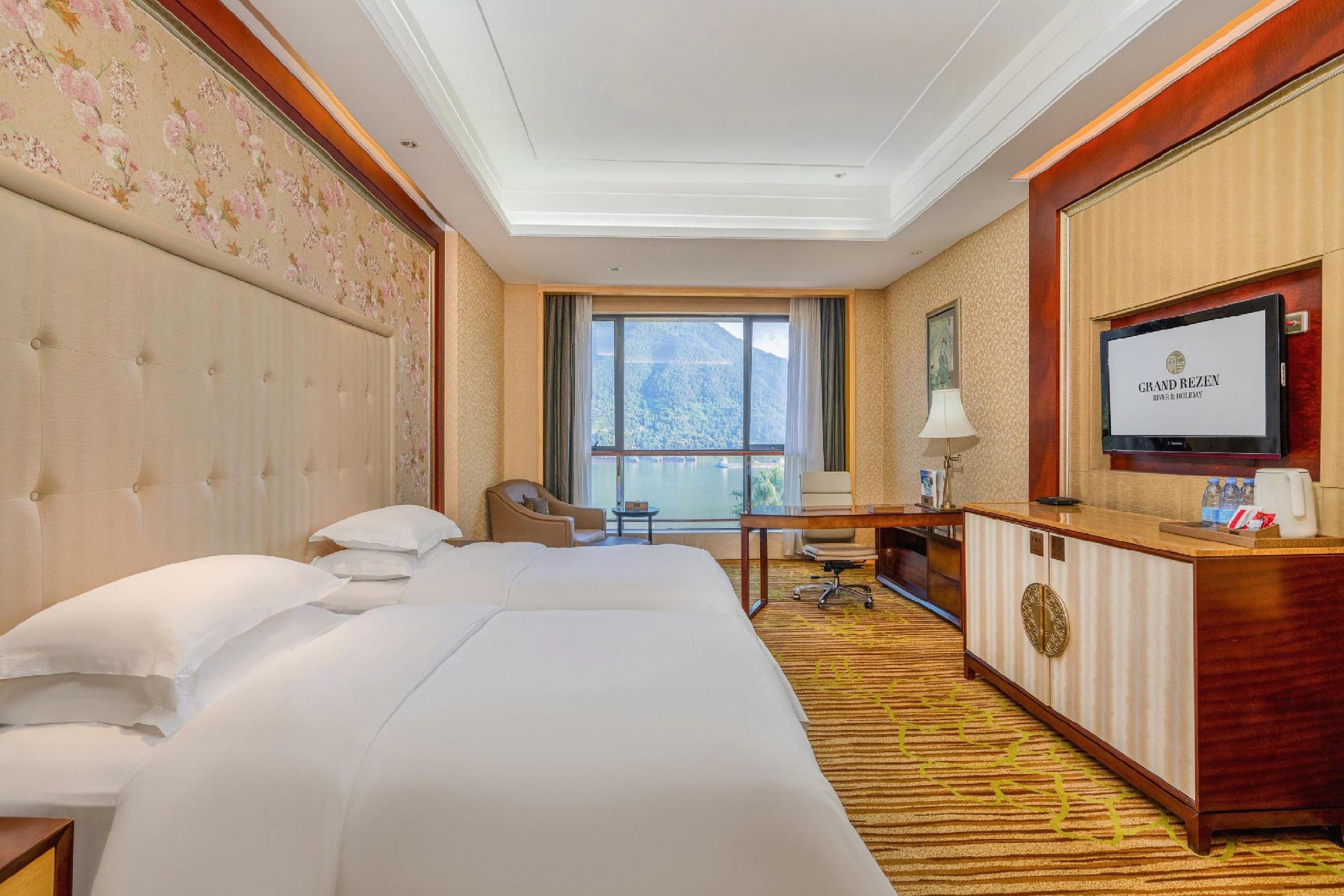 River & Holiday Grand Rezen Hotel YunYang 14/56