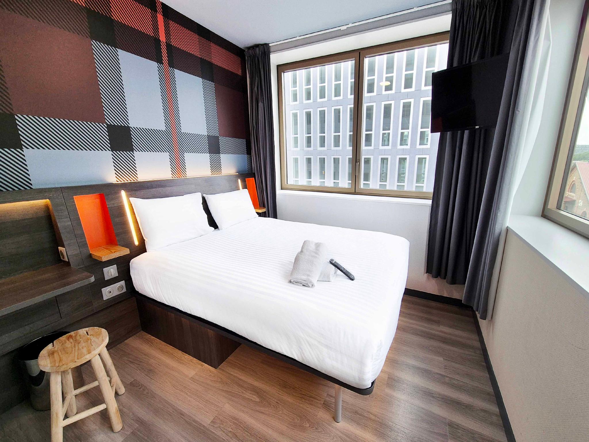 Room at easyHotel Paris Nord Aubervilliers, AUBERVILLIERS