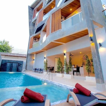Lemonade Phuket 3/50