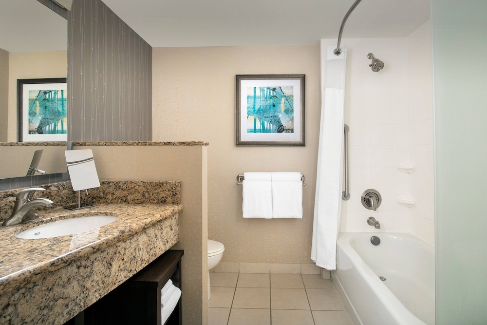 Courtyard Ocean City Oceanfront 9/25