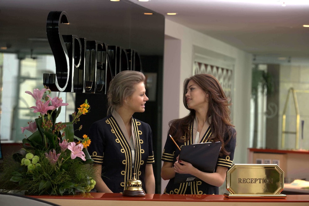Splendid Conference Spa Resort 68/77