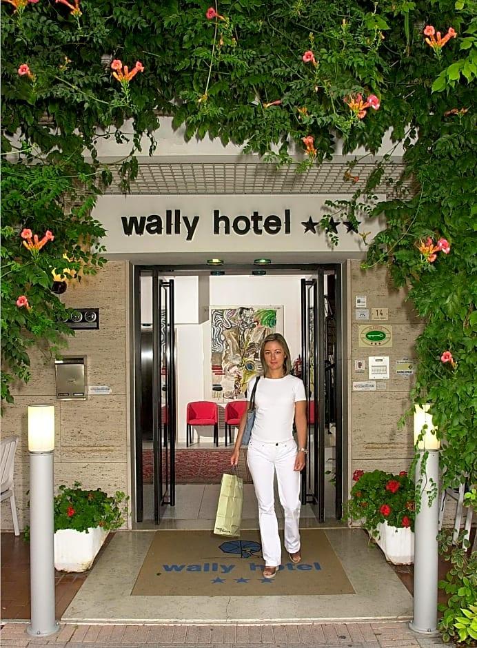 Wally Hotel 2/30
