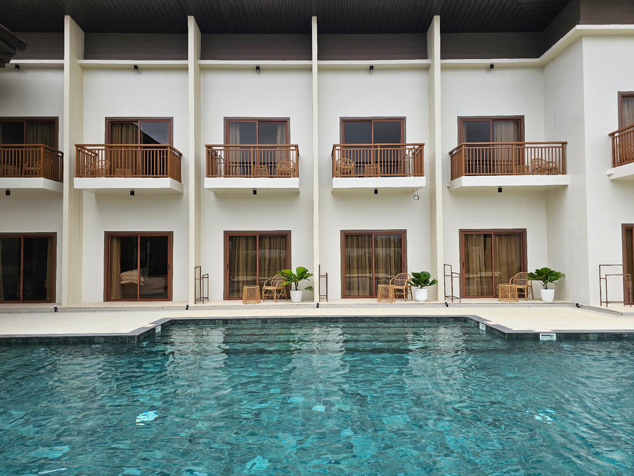 Lotus Resort Panglao 1/35