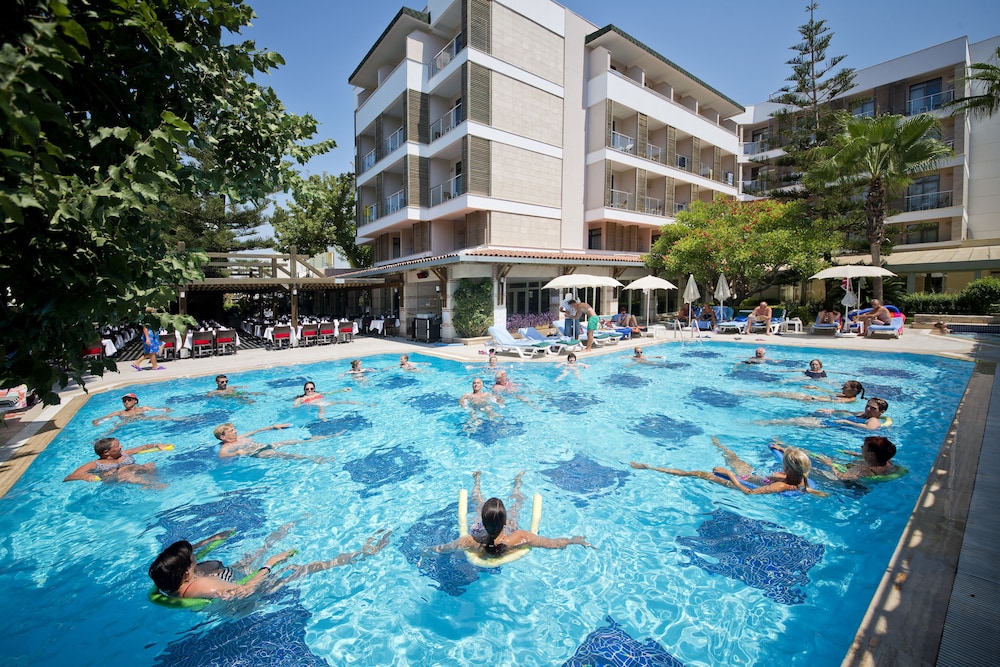 Trendy Side Beach - Adults Only 16 Plus 7/71
