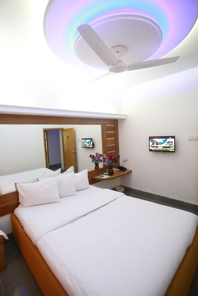 Nagar Valley Hotel 26/50