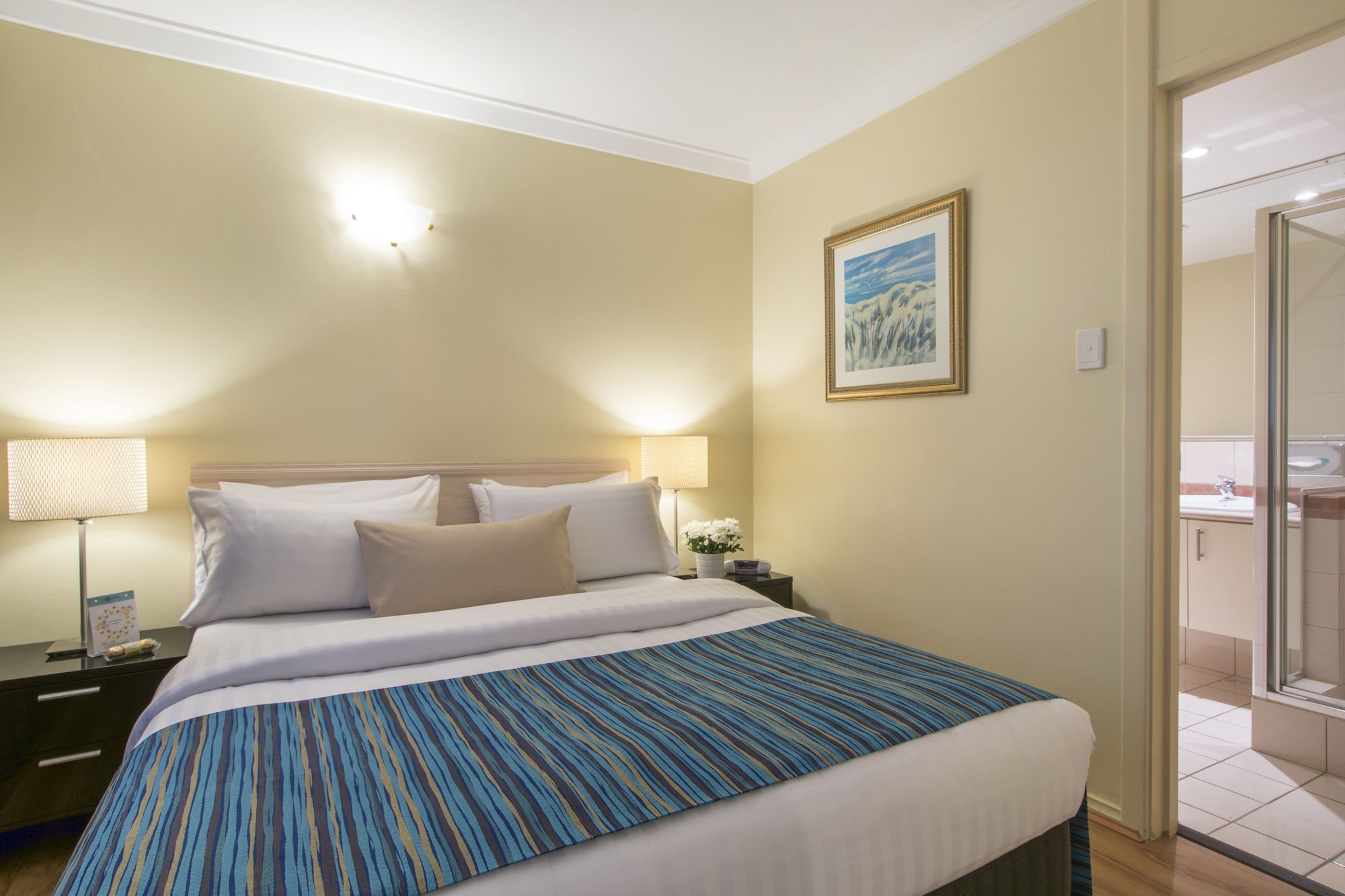 SUITE, RIVERSIDE