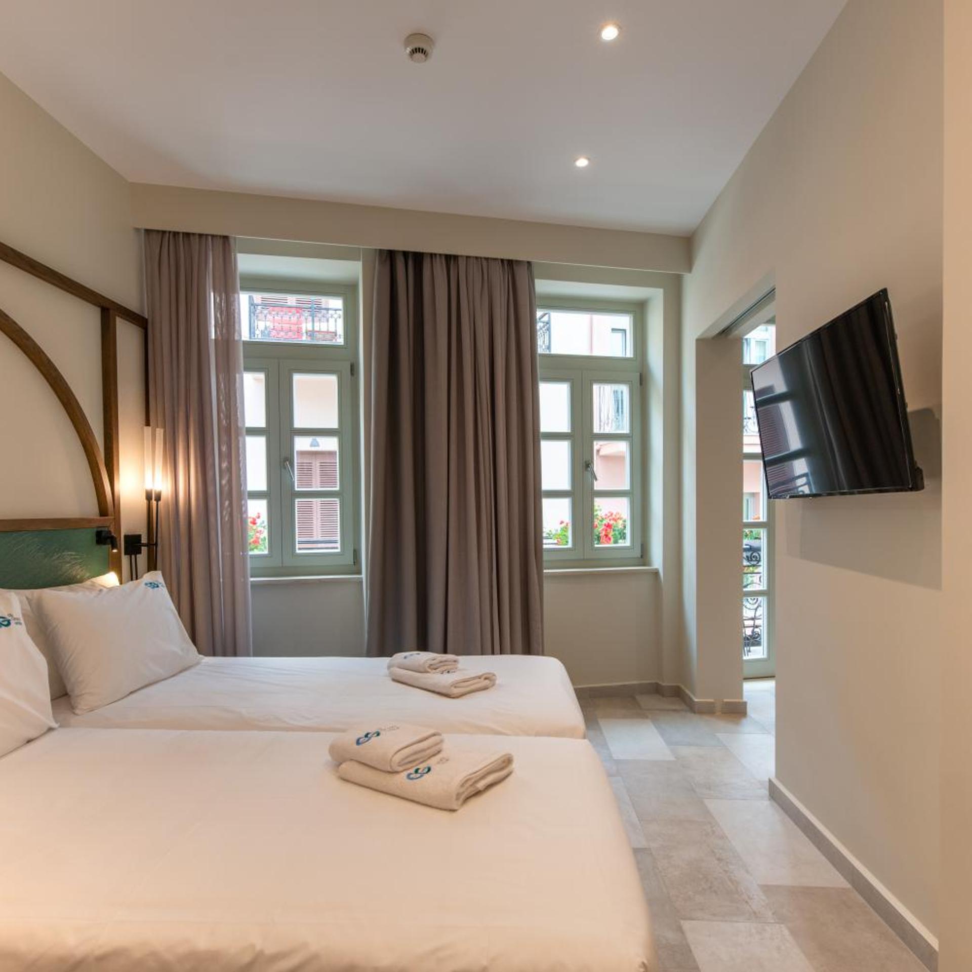 Mini, Suite, Balcony