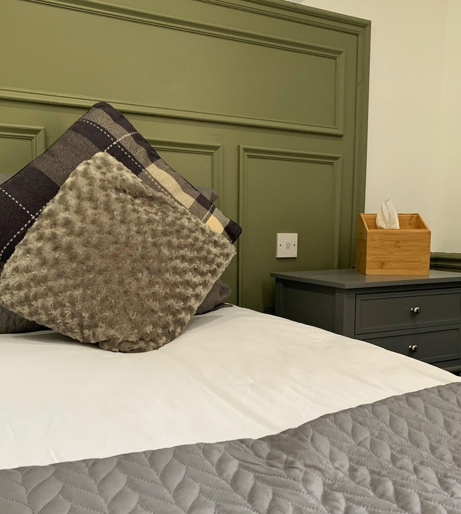 The Hopetoun Arms Hotel 19/32