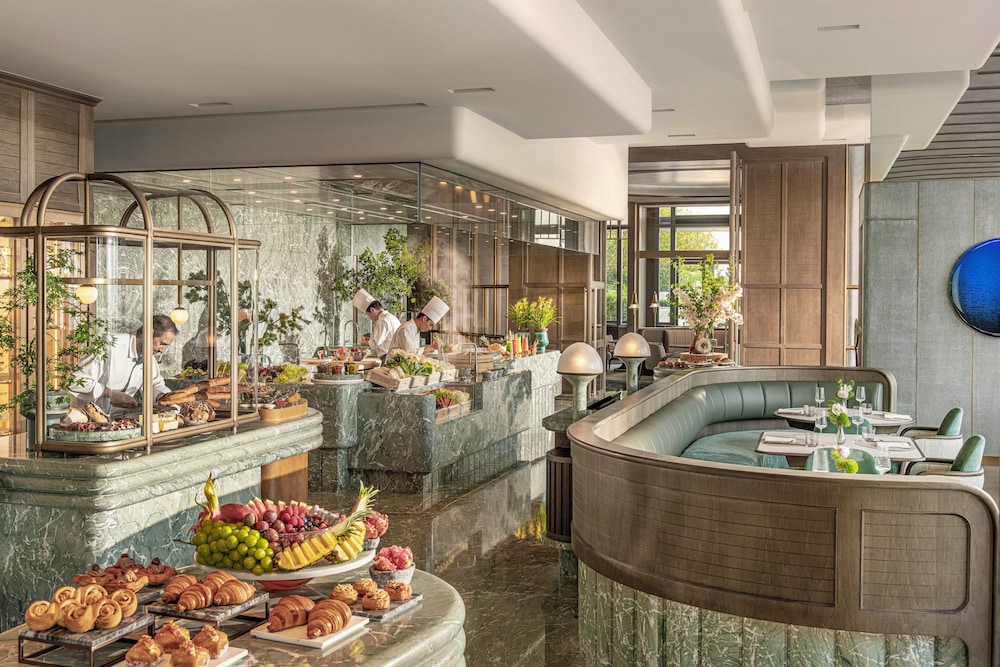 Four Seasons Hotel Hangzhou at Hangzhou Centre 29/55