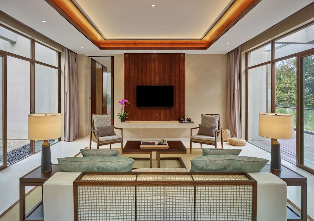 Lushan West Sea Resort 21/28