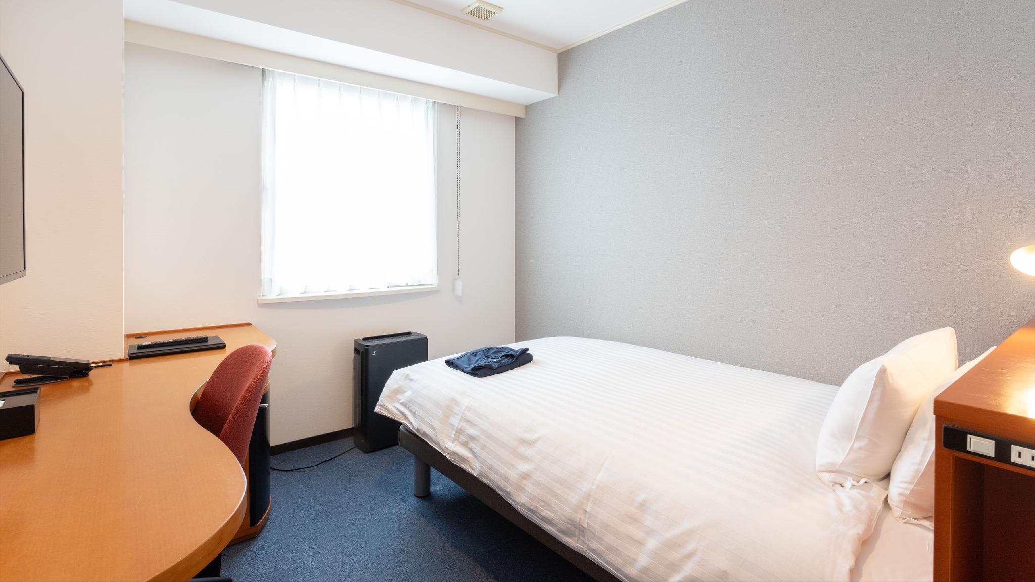 Room, Single, Semi Double Bed, Smoking