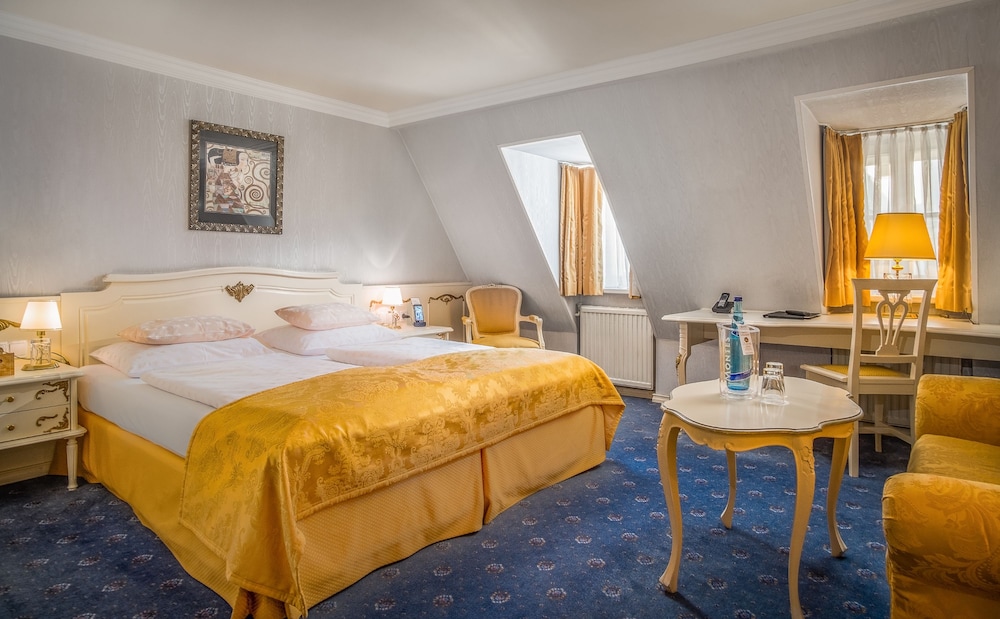 Schlosshotel Romischer Kaiser 7/32
