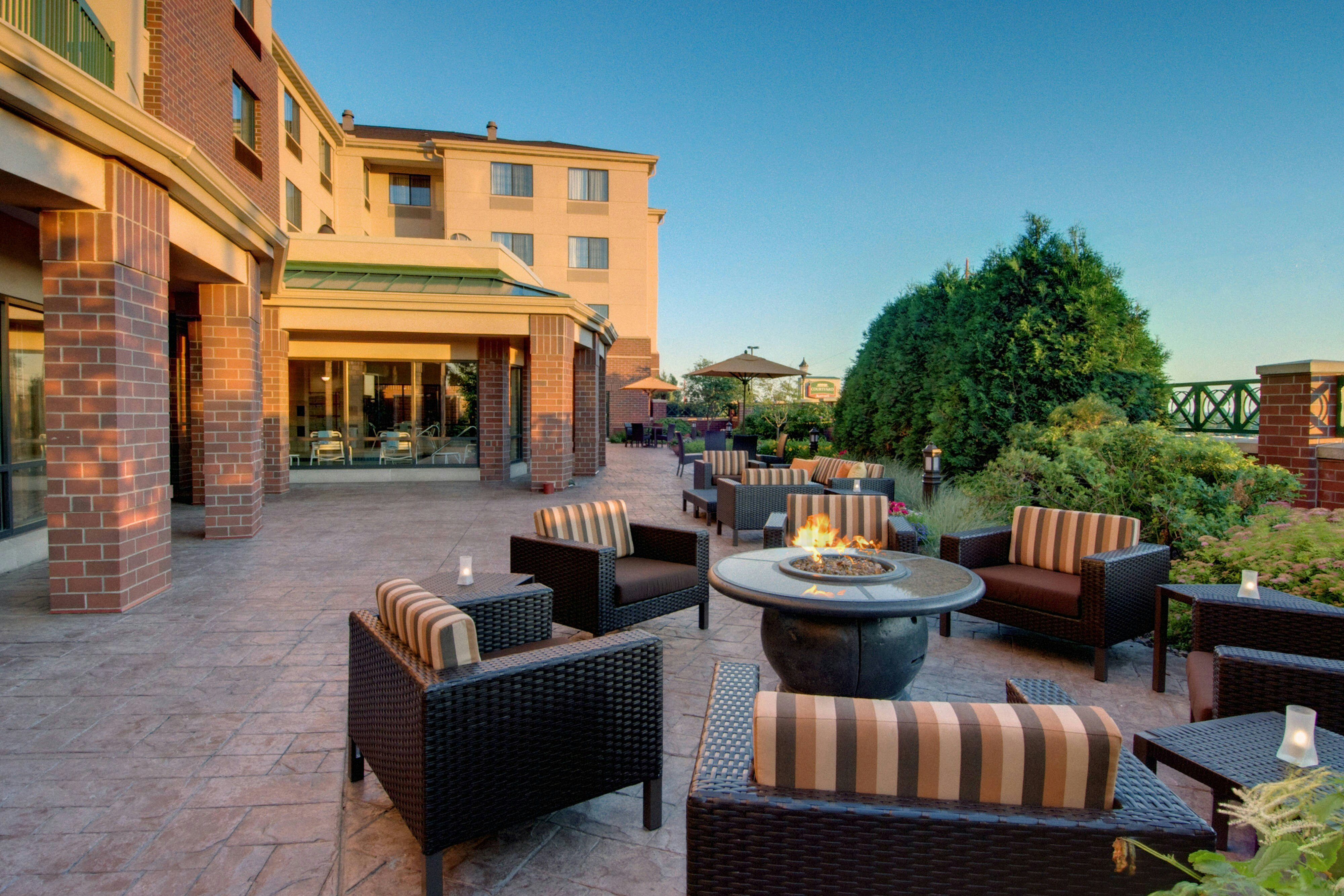 Courtyard Madison - East 30/44