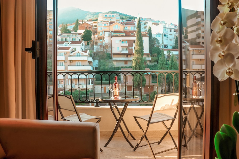 Villa Grazia 51/62