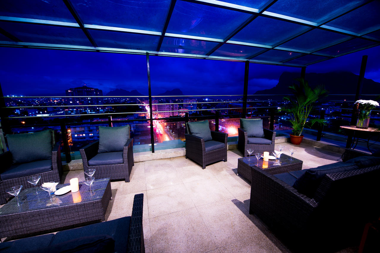 Palms Hotel 27/41