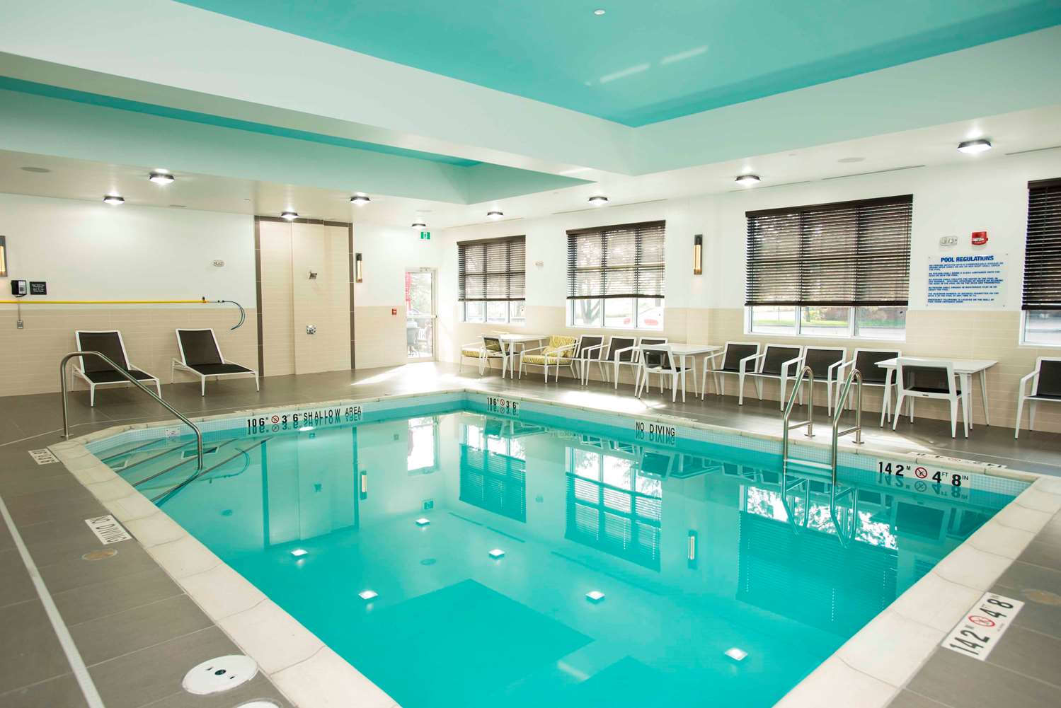 swimming pool spa