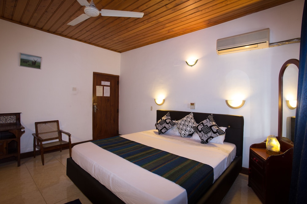 Tamarind Tree Inn 16/47