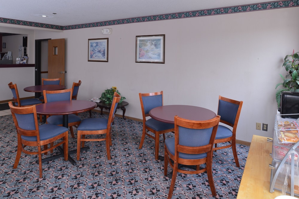 Americas Best Value Inn Wenona 29/32