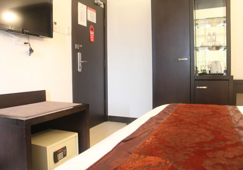 My Inn Hotel 17/19