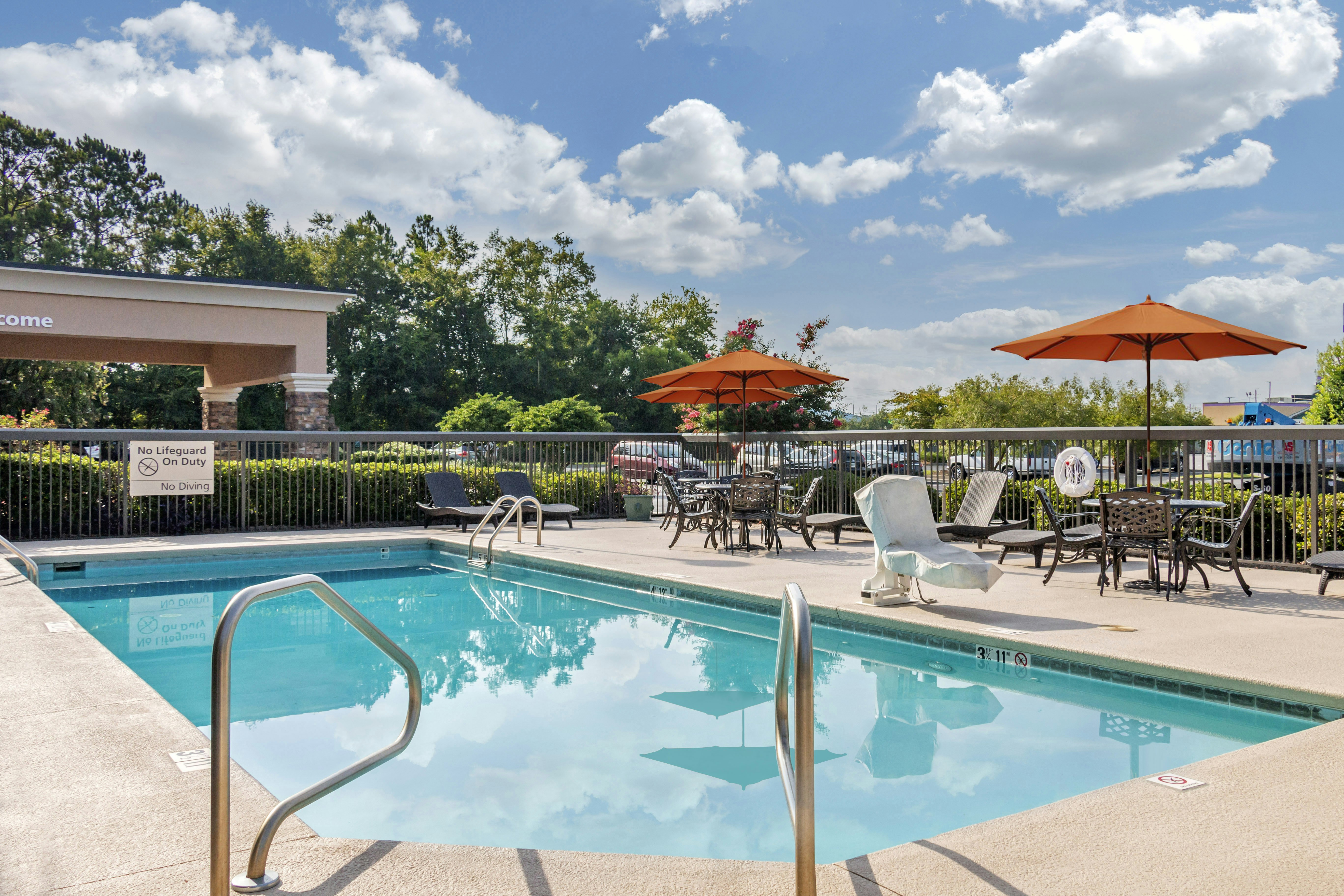 Hampton Inn Adel 45/45