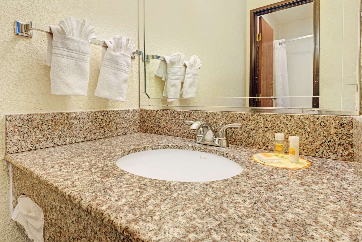 Days Inn by Wyndham Espanola 21/23