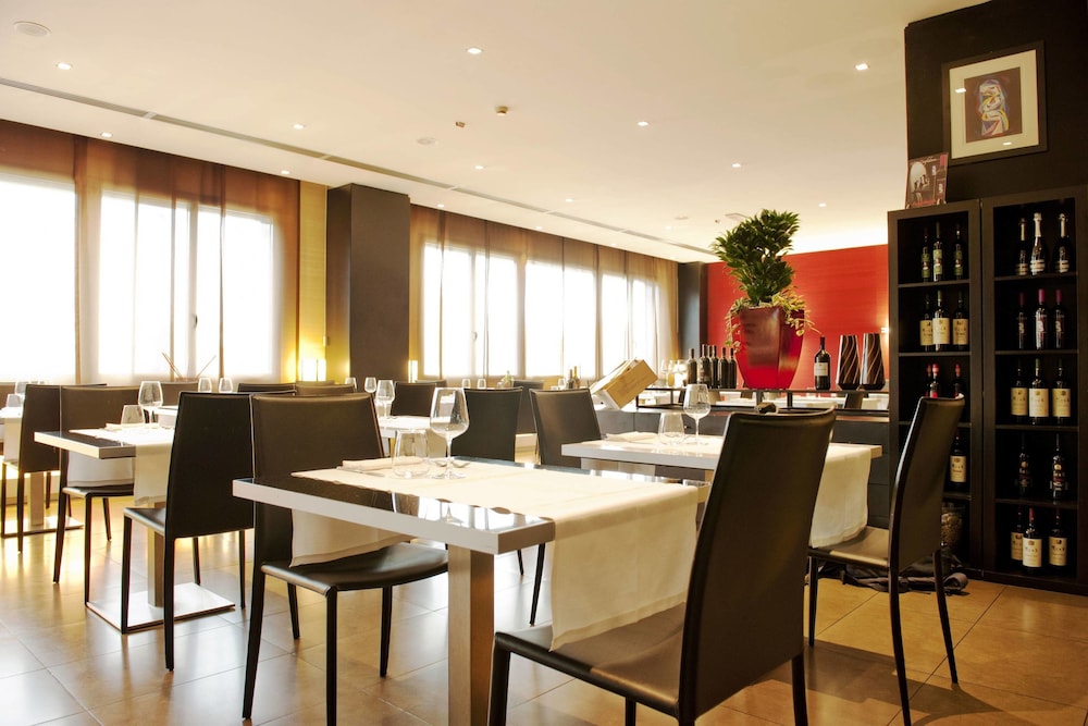 Ac Hotel Padova By Marriott 32/50