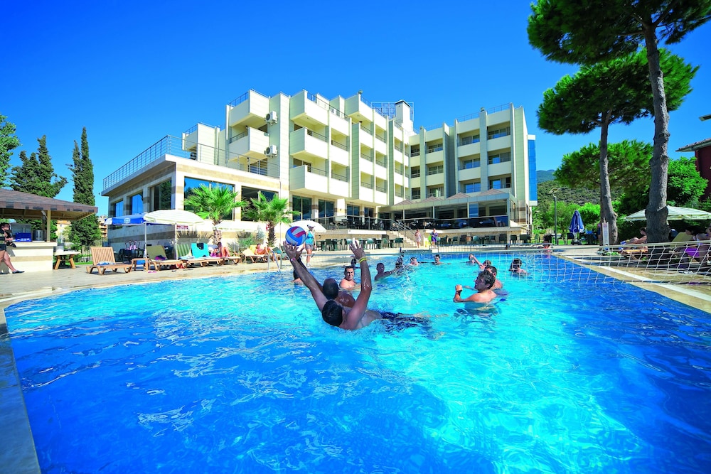 Akbulut Hotel 35/50