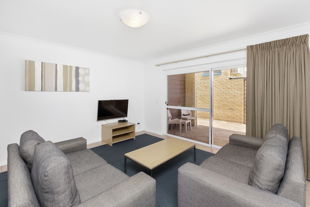 Nautica Residences Hillarys 18/50