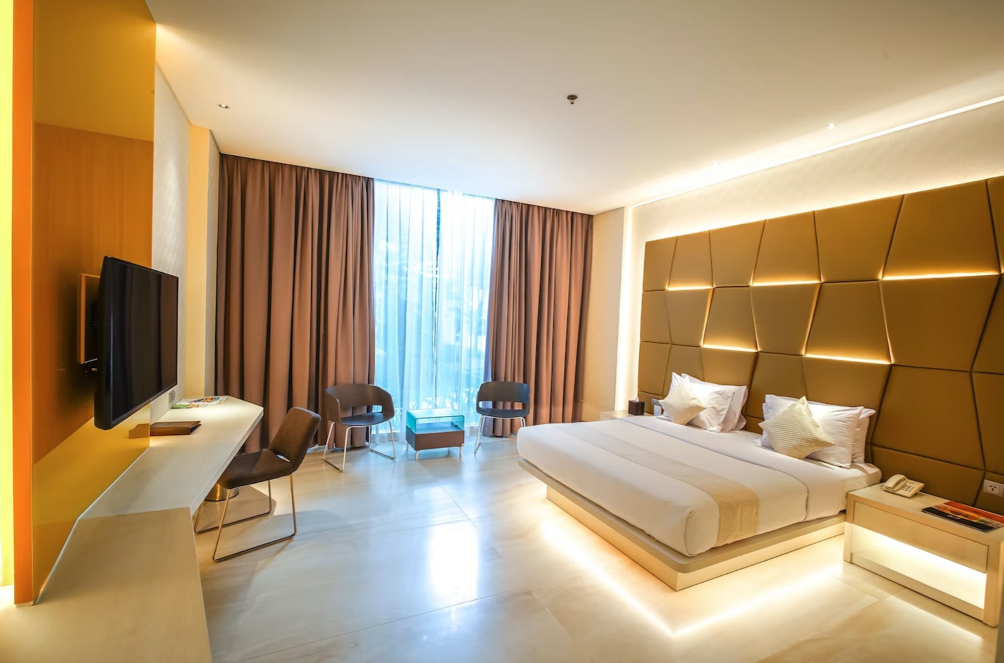 FM7 Resort Hotel Jakarta Airport 7/38