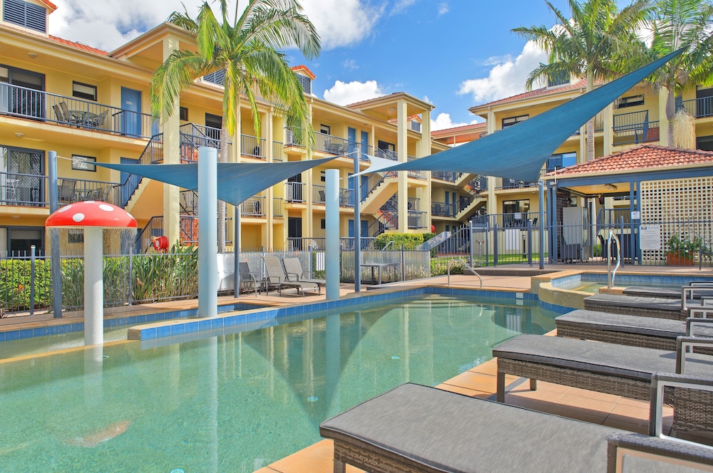 South Pacific Apartments 29/30