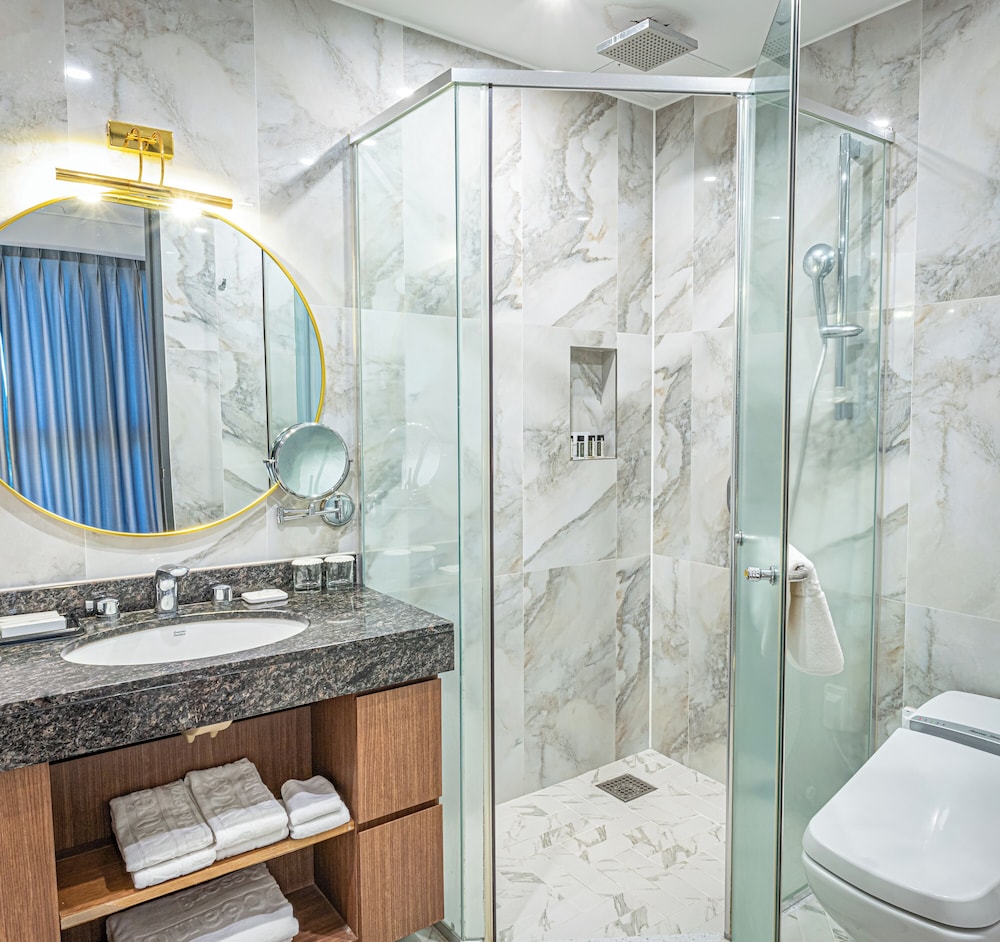 Dyne Oceano Hotel 75/75