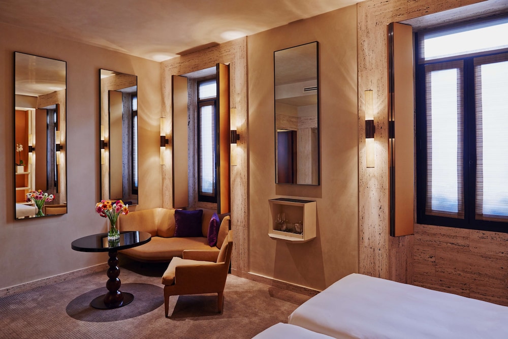 Park Hyatt Milano Hotel 49/93
