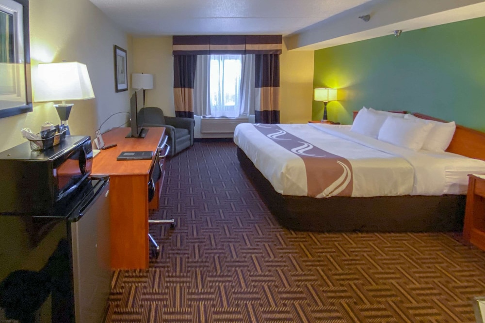Quality Inn Bolingbrook I-55 18/47