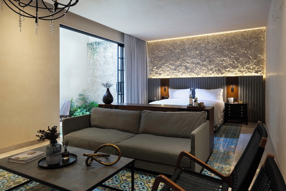 Adoro Hotel Boutique 32/50