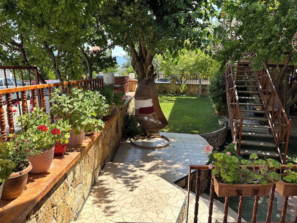 Sinter Terasse House Hotel 36/50