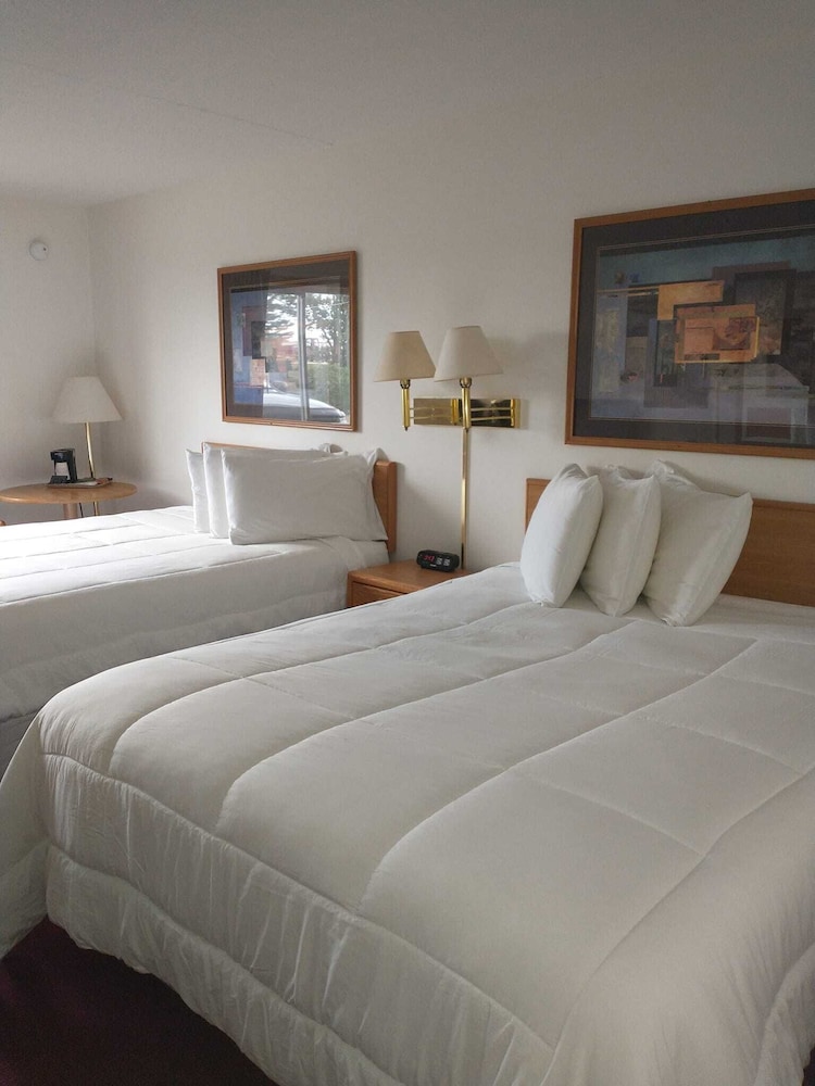 Sauk River Inn & Suites, a Travelodge by Wyndham 22/42