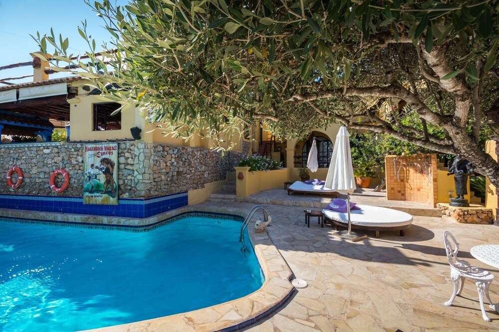 Pikes Ibiza - Adults Only 37/50