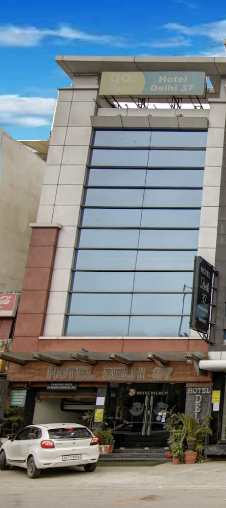 AIRPORT HOTEL DELHI 37 2/64