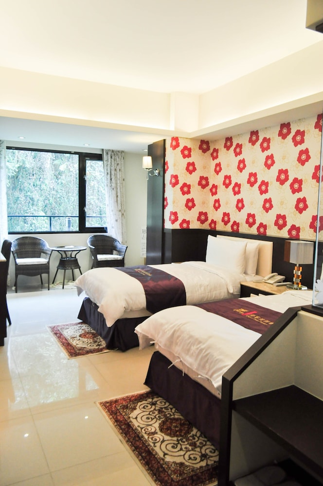 Cherry Feast Resort 23/50