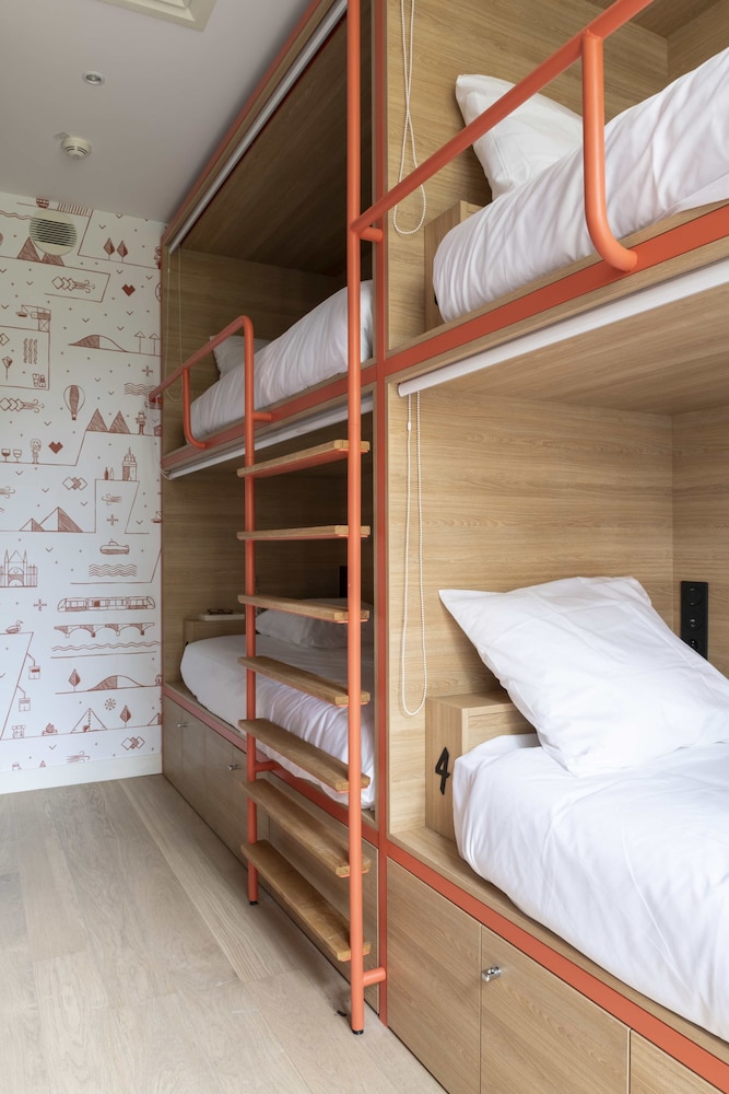 Central Hostel 7/50